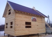 Металлочерепица на крыше дома 6x9