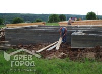 Снятие обалубки с готового фундамента дома 8х9