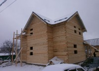 Металлочерепица на крыше дома 10,5x11,5